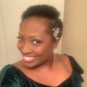 Meet your Posher, Courtney